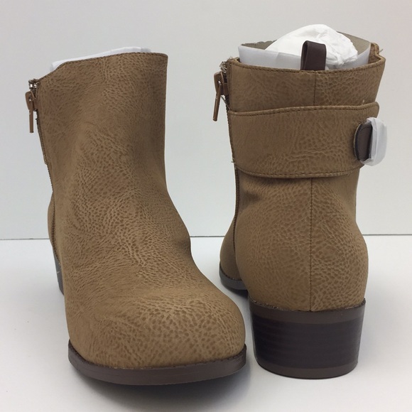 Cushion Walk Low Rider Ankle Bootie - Picture 2 of 8